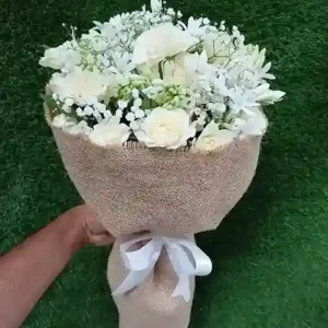 ​Elegant White Rose Tube Rose Jute Bouquet