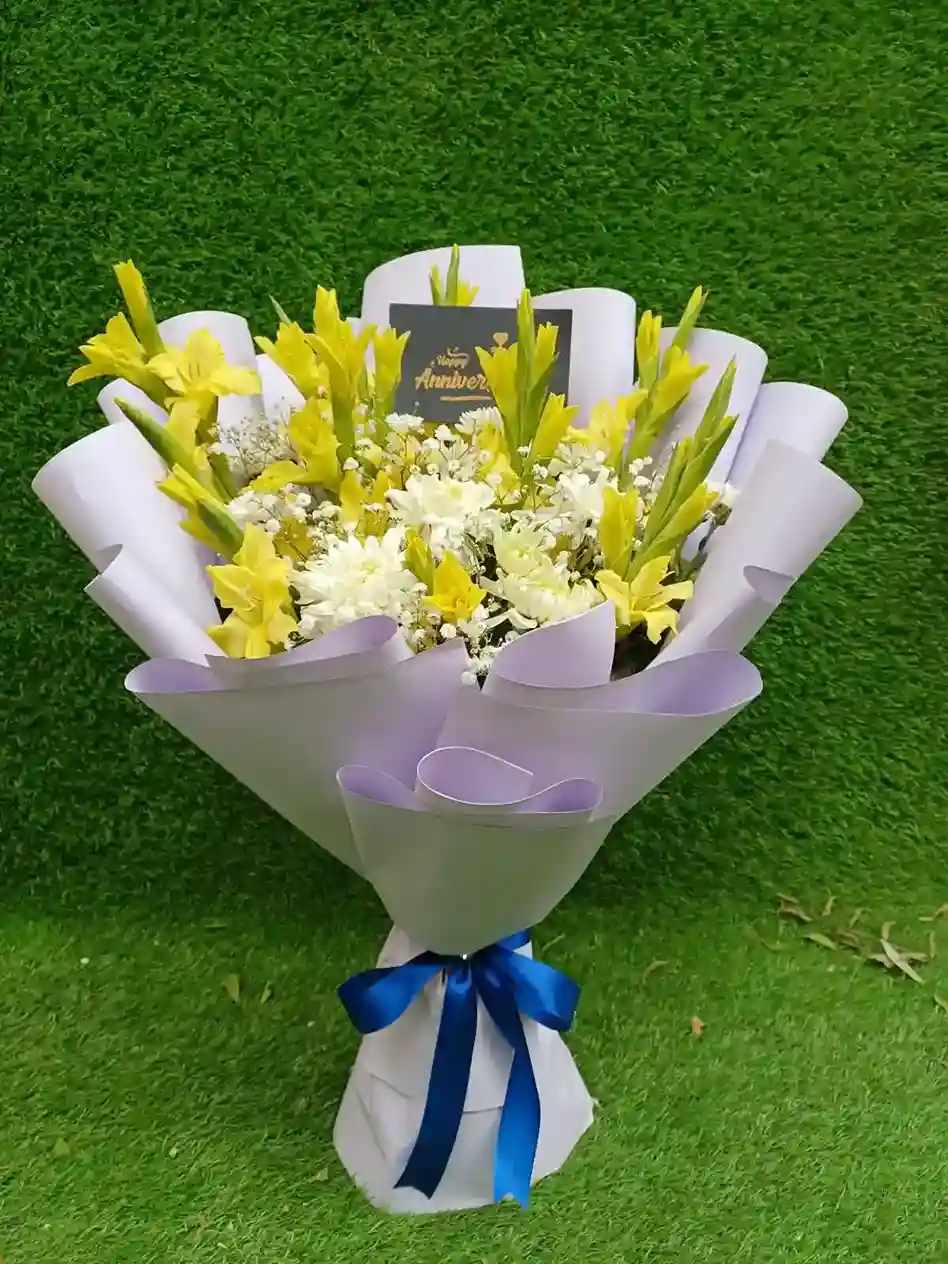 Golden Sunshine Anniversary Bouquet